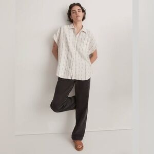 Dobby-striped dollman sleeve button up top